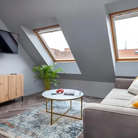 Oomph Deluxe Ruska Apartmán Vratislav