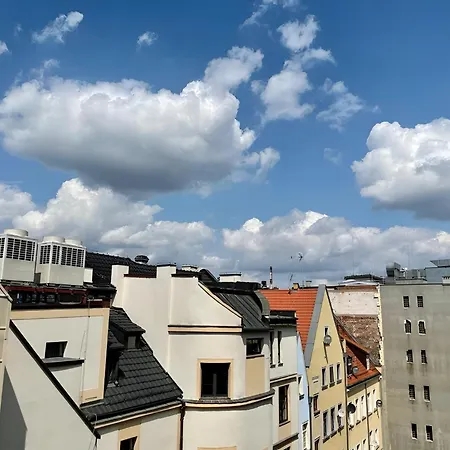 Oomph Deluxe Ruska Wroclaw