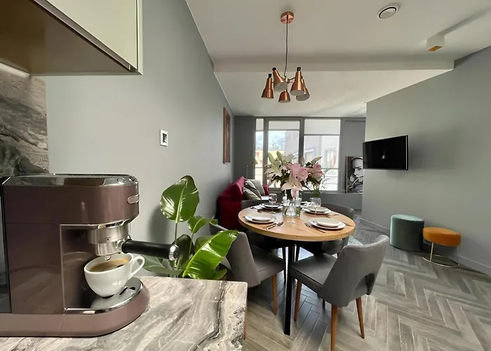 Daire Oomph Deluxe Ruska Wroclaw