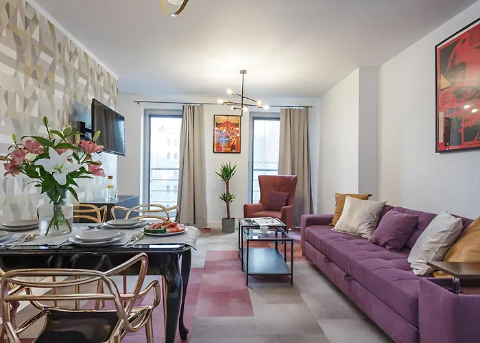 Oomph Deluxe Ruska Daire