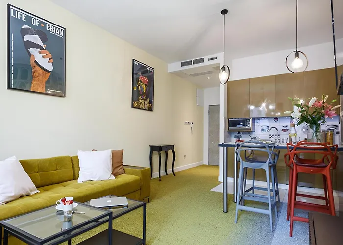 Daire Oomph Deluxe Ruska *