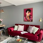 Oomph Deluxe Ruska Wroclaw