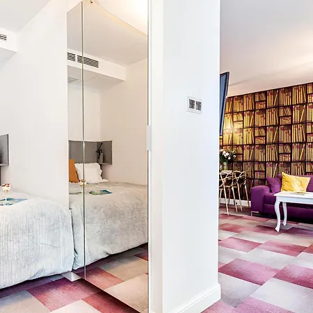 Oomph Deluxe Ruska *