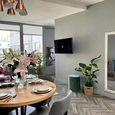 Oomph Deluxe Ruska *