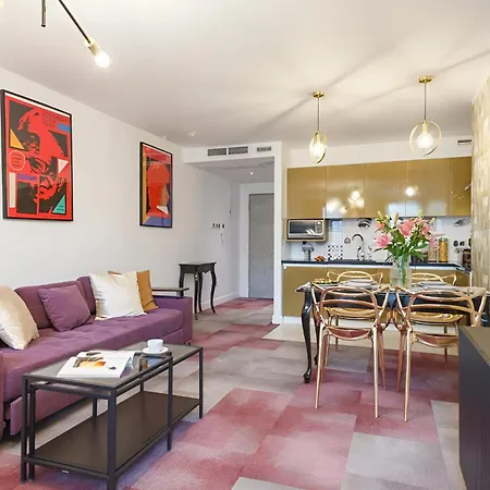 Oomph Deluxe Ruska Apartment *