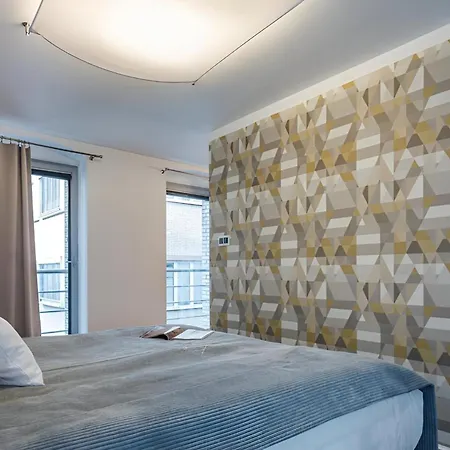 Oomph Deluxe Ruska *