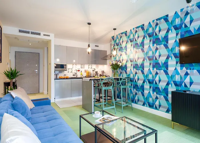 Oomph Deluxe Ruska * فروتسواف