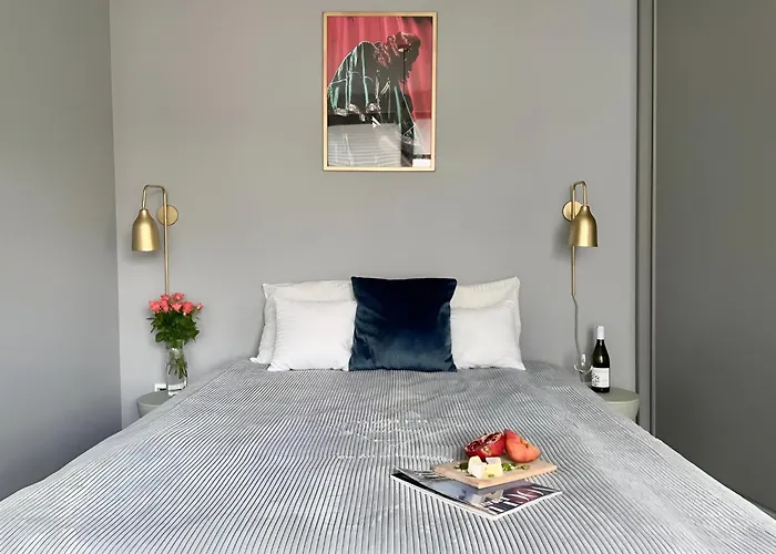 Oomph Deluxe Ruska فروتسواف