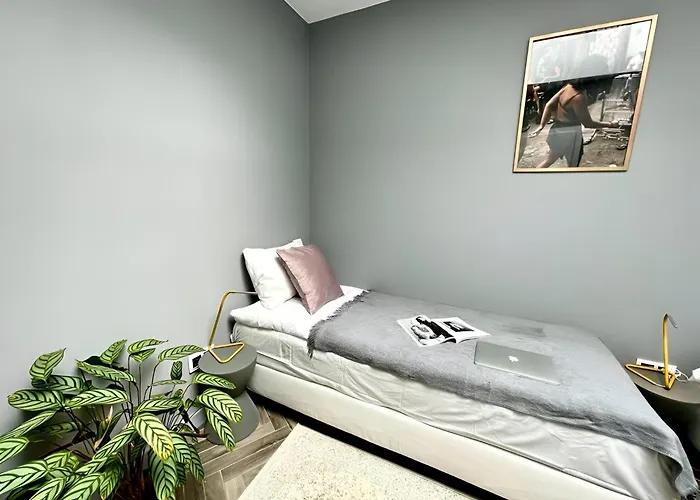 Oomph Deluxe Ruska * فروتسواف