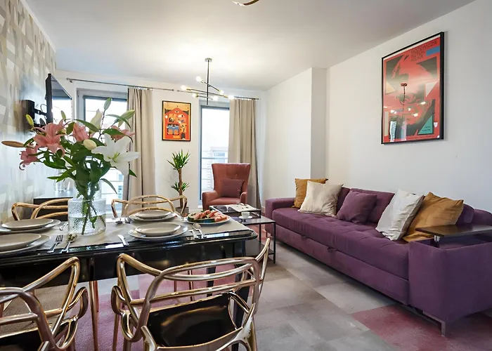 Oomph Deluxe Ruska شقة