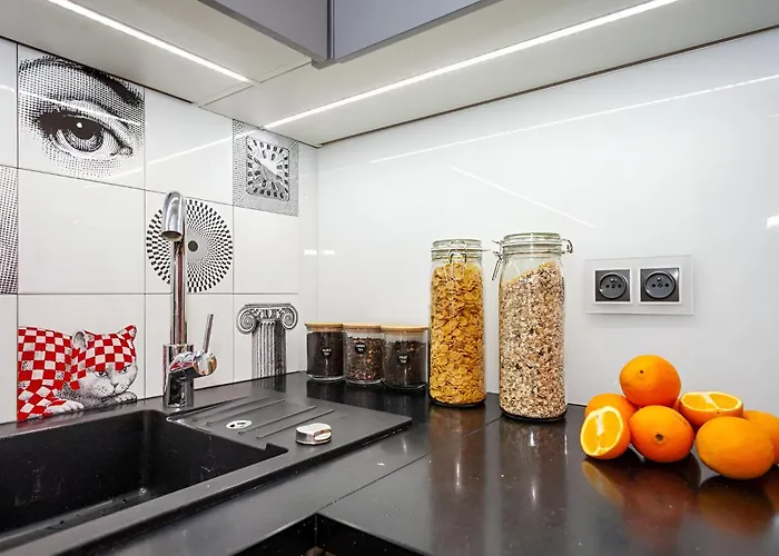 Oomph Deluxe Ruska * فروتسواف